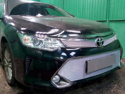 Toyota Camry (14–) Защита радиатора Premium, хром, верх